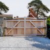 Electric Swing Gate Opener, With 2 Remote Controls, Heavy Duty Dual Wing Automatic Door Operating Kit, 300kg Per Arm, Driveway, Fence, Garage, Garden, Home, FREE Flashing Safety Beacon