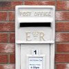 Royal Mail Post Box with Floor Stand ER Cast Iron Wall Mounted Wedding Authentic Pillar Replica Lockable Post Office Letter Box White