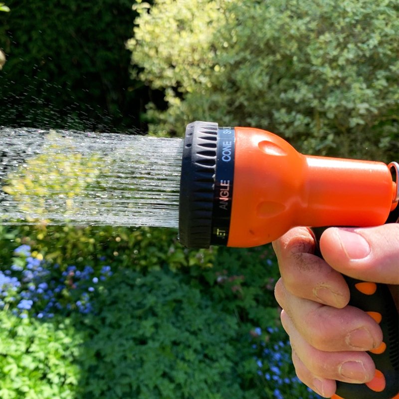 T-Mech Auto Rewind Hose Reel 30m + 2m, Wall-Mounted 8 Spray Nozzle Gun, Neat Retractable Hose-Pipe With Bracket And Fixings, 180?? pivot