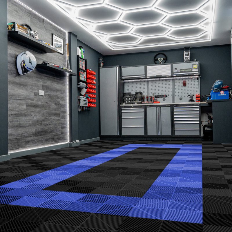Vented Modular Interlocking Flooring Tiles & Edges 90 Black & 30 Blue Single Garage Heavy Duty Floor Mat Showroom Workshop Outdoor Polypropylene Anti Slip Weather Resistant Drainage 3.2m x 6m 19.2m2