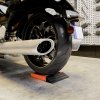HOMCOM Motorcycle Wheel Cleaning Roller Stand with Aluminium Alloy Frame and Rollers, Motorcycle Maintenance Stand for Tyre Cleaning and Chain Lubrication, Fit Tyre Width < 180mm, Bikes < 500lb, Black