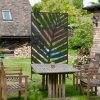 Outsunny Decorative Garden Privacy Screen with Stand, 6.5FT Freestanding Metal Outdoor Divider, Decorative Privacy Panel with Expansion Screws for Garden Pool Hot Tub, Banana Leaf Style, Black