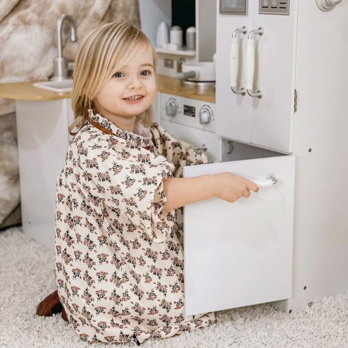 HOMCOM Toy Kitchen, Wooden Kids Kitchen with Realistic Refrigerator, Microwave, Oven, Range Hood, Sink, Telephone, Sounds, Storage Space, for 3-6 Years Old, White