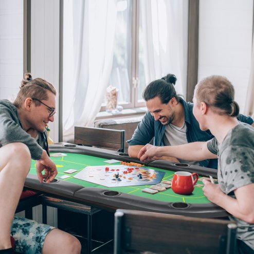 SPORTNOW Foldable Poker Mat for 10 Players, Oval Poker Table Top with Cup Holders, Portable Poker Table Cloth with Carrying Bag, 180 x 90cm - Green