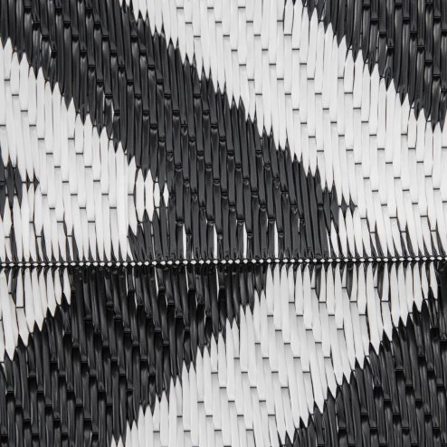 Outsunny Outdoor Rug Reversible Mat Plastic Straw Rug Portable RV Camping Mat for Garden Deck Picnic Indoor, 121 x 182 cm (4 x 6 ft), Black & White