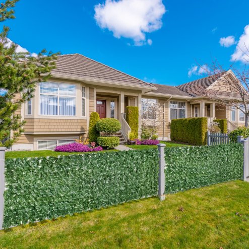 Outsunny 1-Piece Artificial Leaf Hedge Screen Privacy Fence Panel for Garden Outdoor Indoor Decor, Dark Green, 3M x 1M