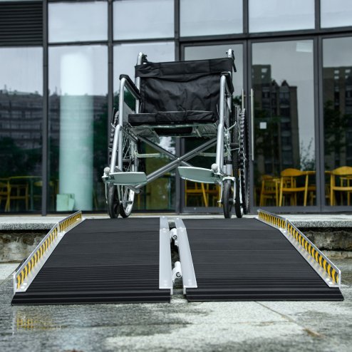 HOMCOM Wheelchair Ramp,  Folding Aluminium Threshold Ramp with Non-Skid Surface, Transition Plates Above and Below for Home, Steps, Stairs, Curbs, Doorways