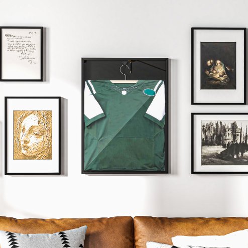 HOMCOM Football Shirt Frame Display, Acrylic Jersey Frame with UV Protection, Aluminium Sports Shirt Shadow Box for Basketball Football Baseball, 60 x 80 cm, Black