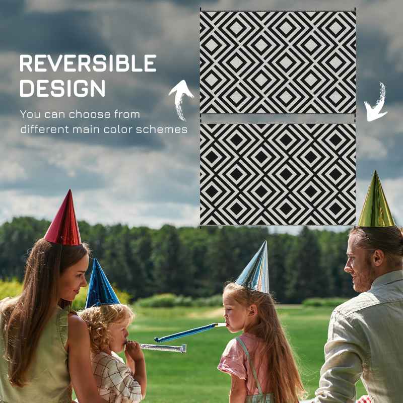 Outsunny Reversible Outdoor Rug with Carry Bag, Waterproof Plastic Straw Mat for Garden, Deck, RV, Picnic, Beach, Camping, 182 x 274cm, Black & White