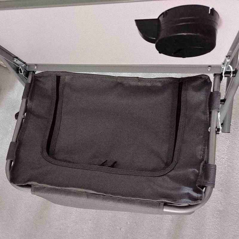 Outsunny Aluminium Directors Chair, Folding Camping Chair for Adults with Side Table, Cup Holder, Cooler Bag and Pocket, Up to 120 kg, Green