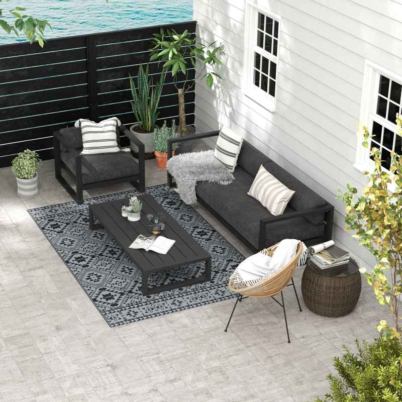 Outsunny Reversible Outdoor Rug with Carry Bag, Waterproof Plastic Straw Mat for Garden, Deck, RV, Picnic, Beach, Camping, 182 x 274cm, Black and Grey